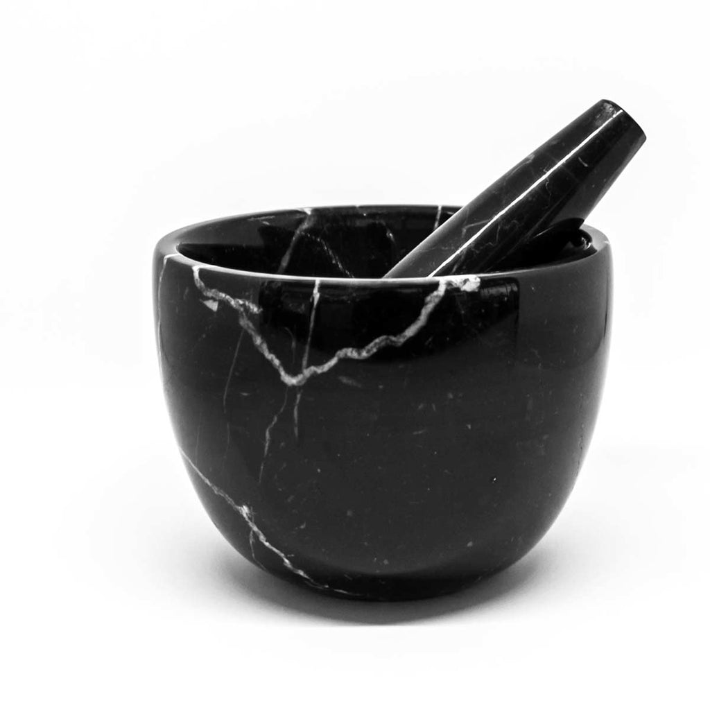FiammettaV, mortaio e pestello in marmo nero Marquina
