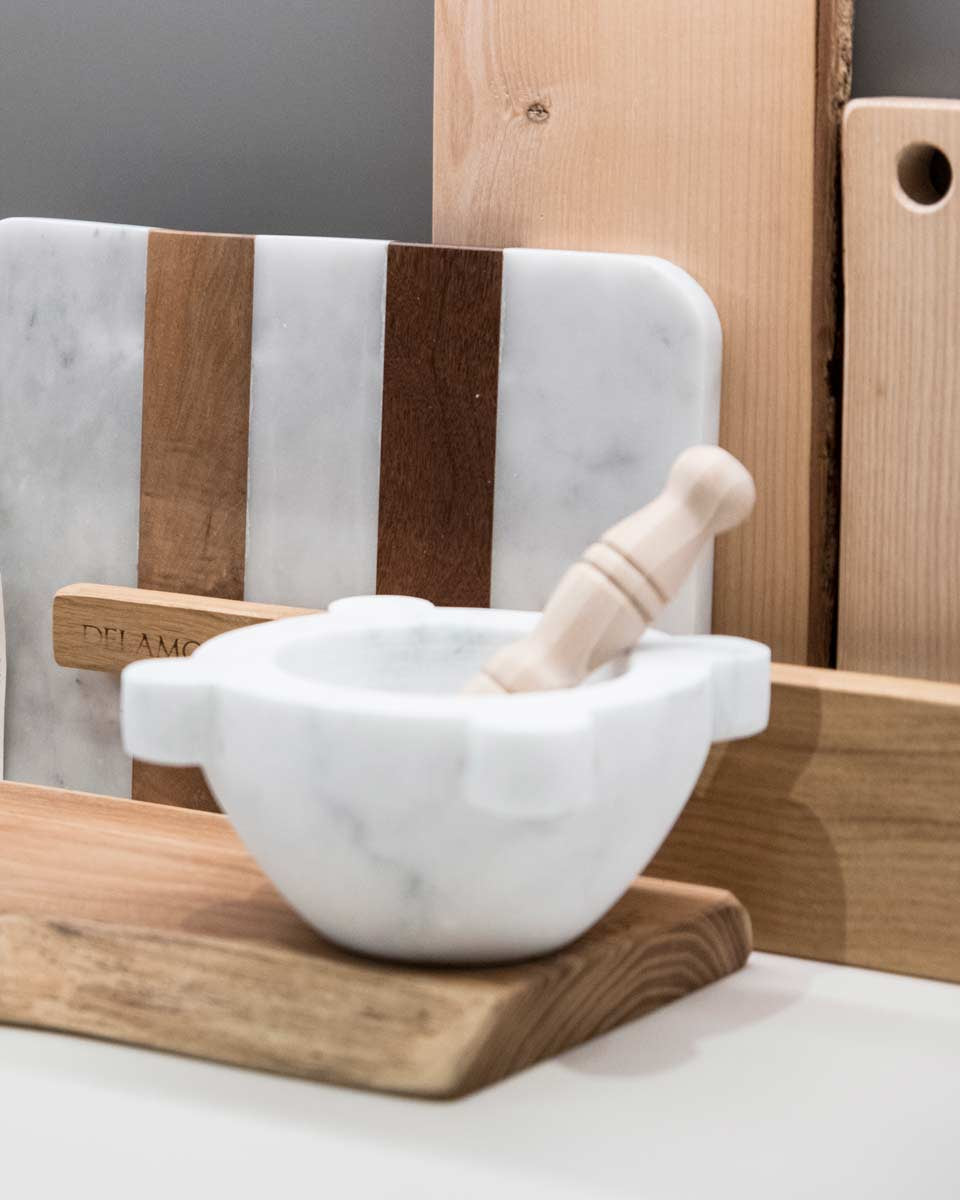 Mortaio in marmo bianco di Carrara