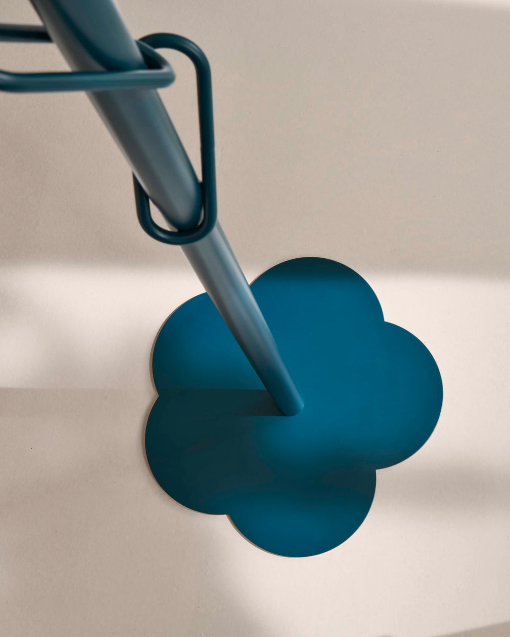 MyFlower - appendiabiti in metallo petrolio