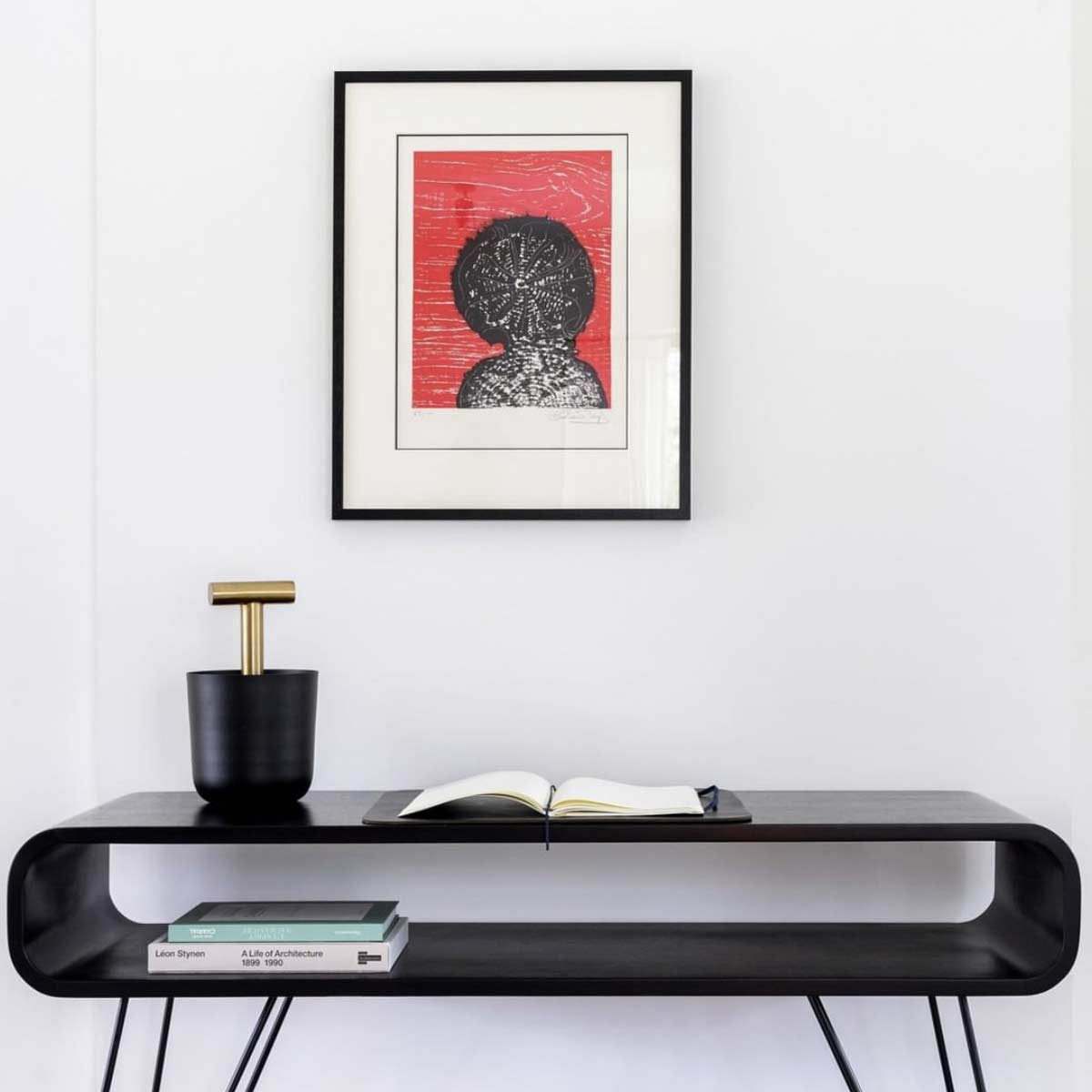 Piccola scrivania adatta home office