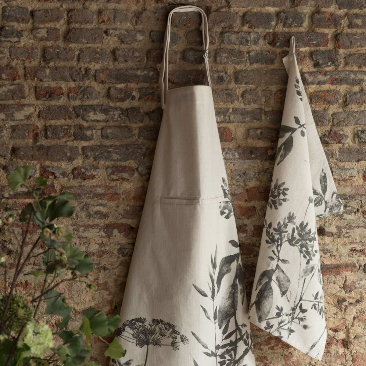 Isam - strofinaccio da cucina in cotone, fantasia floreale, 50 X 70