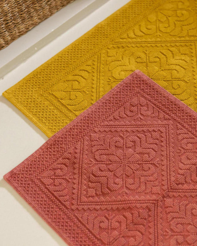 Tappeto da bagno Enzo liscio Safran 54 X 110