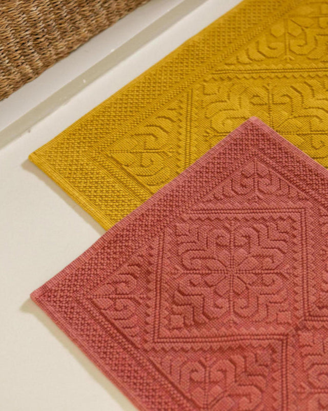 Tappeto da bagno Enzo liscio Safran 54 X 64