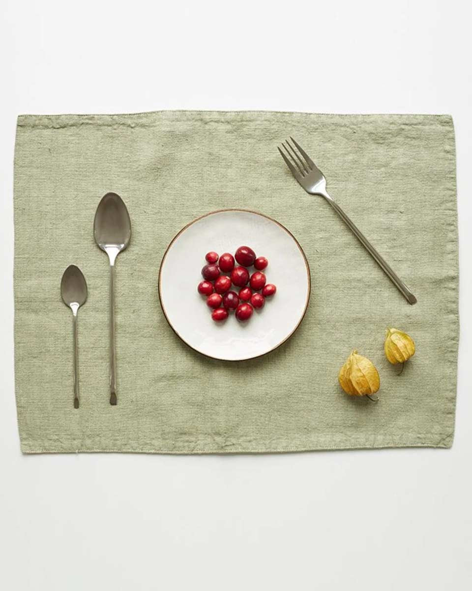 Set di tovagliette verde salvia in puro lino