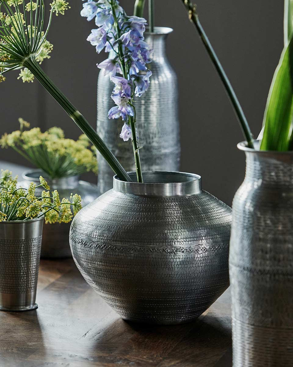 Vasi in metallo