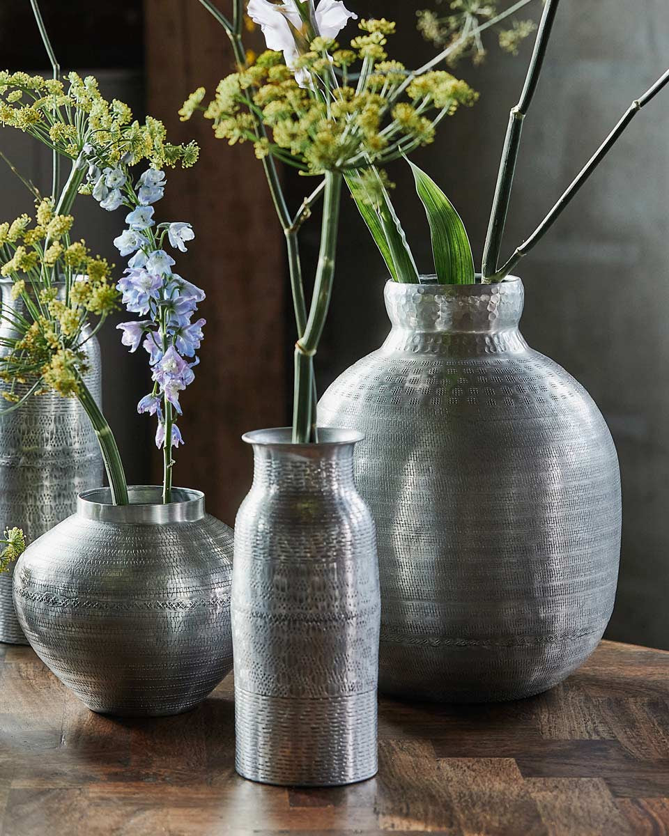 Vasi in metallo argentato